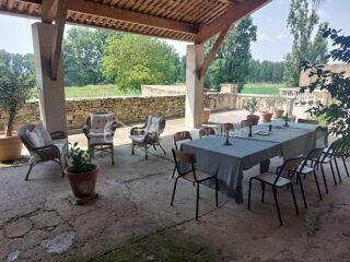  Propriété/château à vendre 7 pièces 242 m²