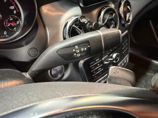 Classe GLA Phase 2 220 2.1 d 16V 4MATIC 7G-DCT 177 cv Bo&icirc;te auto FASCIN 2018 occasion 85190 Venansault