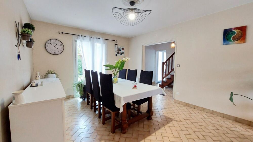 Maison Loire 6 pièce(s) 145 m2