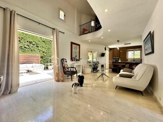  Villa à vendre 6 pièces 176 m²