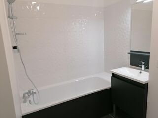  Appartement à louer 3 pièces 60 m²
