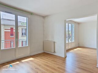  Appartement à louer 5 pièces 105 m²