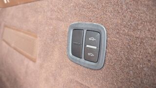 Cayenne 3.0 V6 462 e-Hybrid 4X4 Tiptronic 8 N/A 2021 occasion 37230 Fondettes