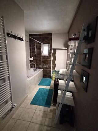  Maison  vendre 11 pices 330 m