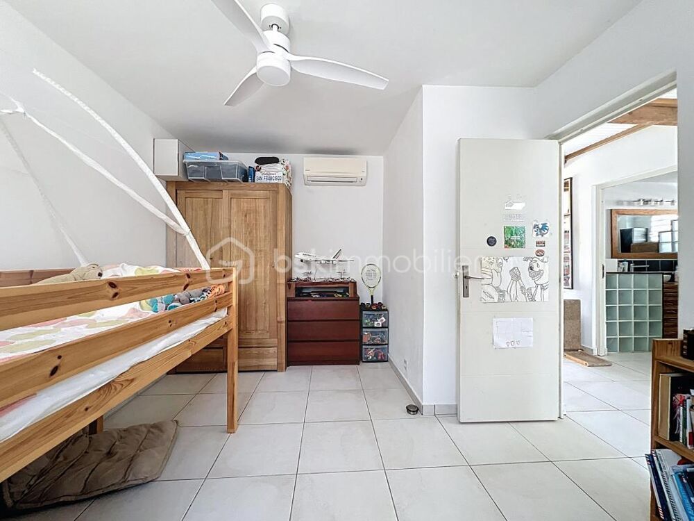 � vendre  Villa Sainte-Anne (97180)