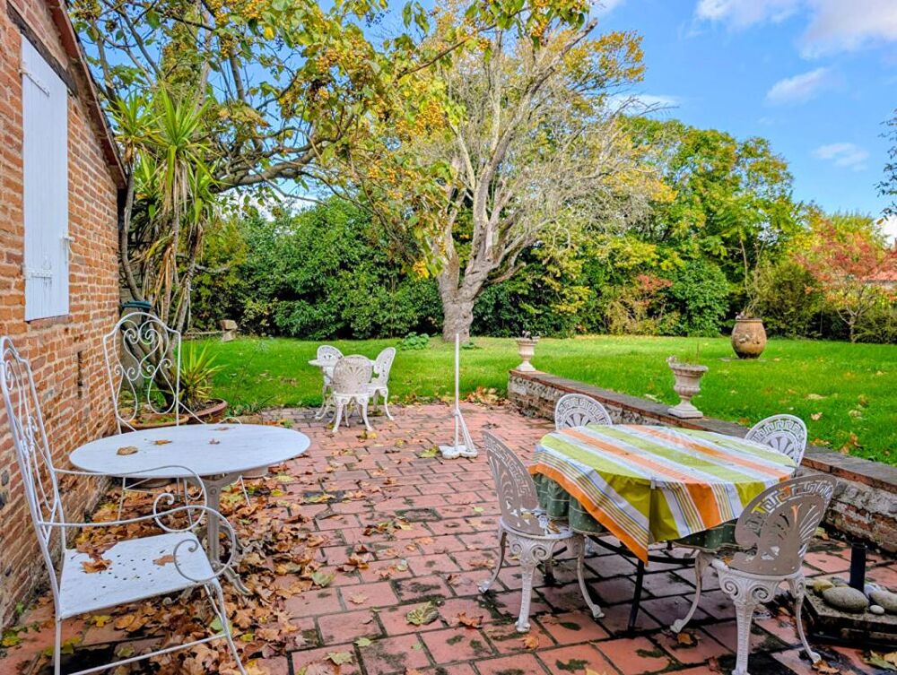 Vente Propriété/Château Demeure de caractère avec dépendance et garage sur terrain de 1100 m² Portet sur garonne