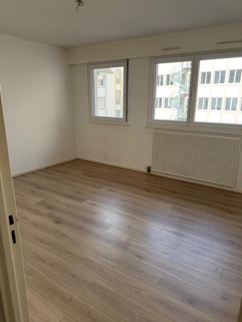  Appartement � louer 2 pi�ces 54 m�
