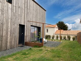  Maison à louer 4 pièces 108 m²