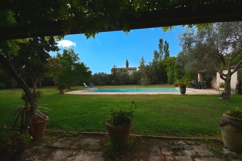 Vente Maison Propriete à vendre 7 pièces RAPHELE LES ARLES (13) 240m² évolutif sur 3300 m² avec piscine Raphele les arles