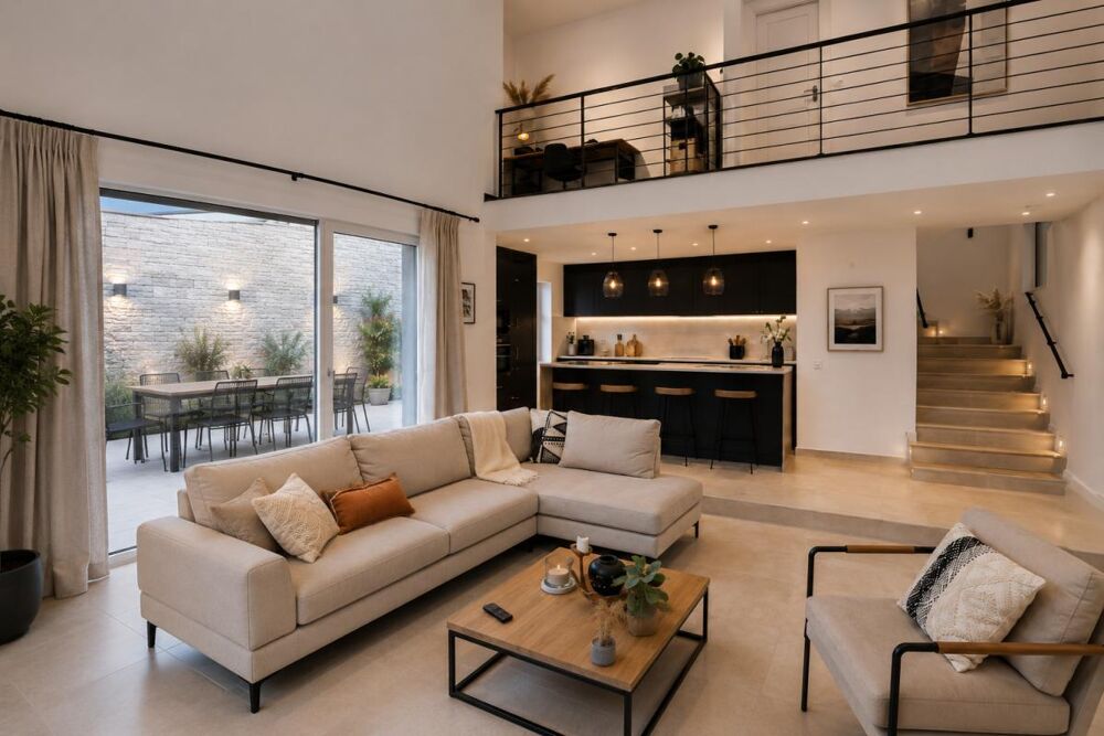 **GRAND T5 avec TERRASSE et PARKING