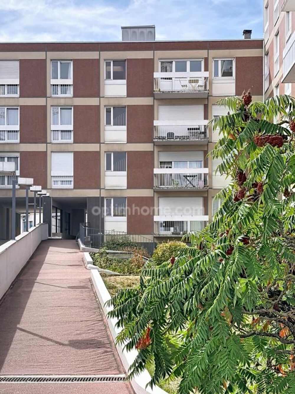 Vente Appartement JARVILLE LA MALGRANGE - T4 LUMINEUX AVEC BALCON, PARKING ET CAVE - RESIDENCE SECURISEE Jarville la malgrange