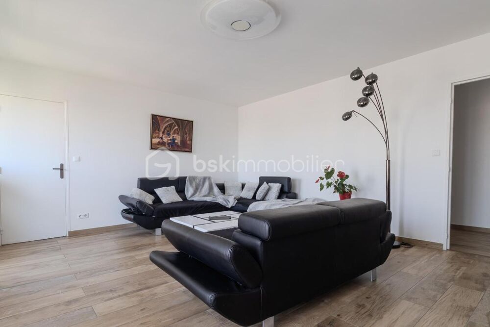 Vente Appartement Appartement Familial F5 - Récemment rénové – Dernier étage – 4 chambres – Balcon – Sans vis-à-vis Pantin