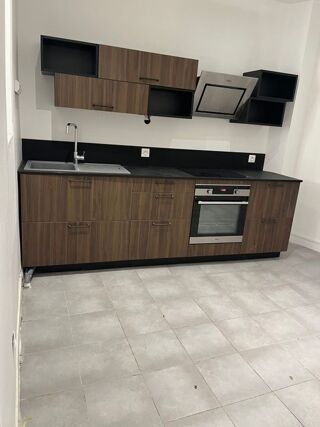  Appartement à louer 3 pièces 74 m²