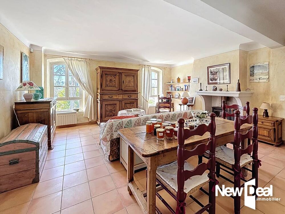 � vendre  Maison Tourrettes (83440)