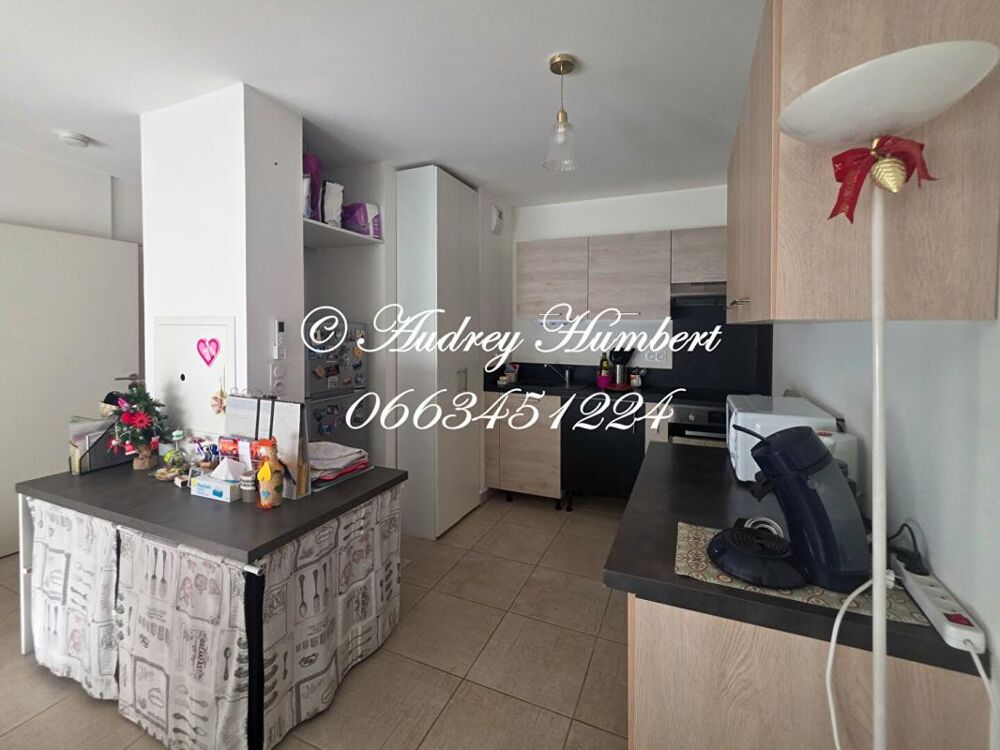 Vente Appartement EXCLUSIVITE à VOLX, APPARTEMENT T2, 41 m², dans résidence récente avec parking, ascenseur et piscine Volx