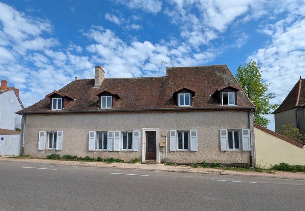 Vente Maison Maison à vendre proche de CHAROLLES maison 215m² Charolles
