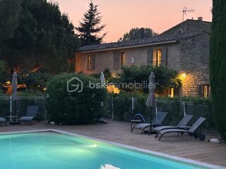  Maison à vendre 15 + pièces 545 m²
