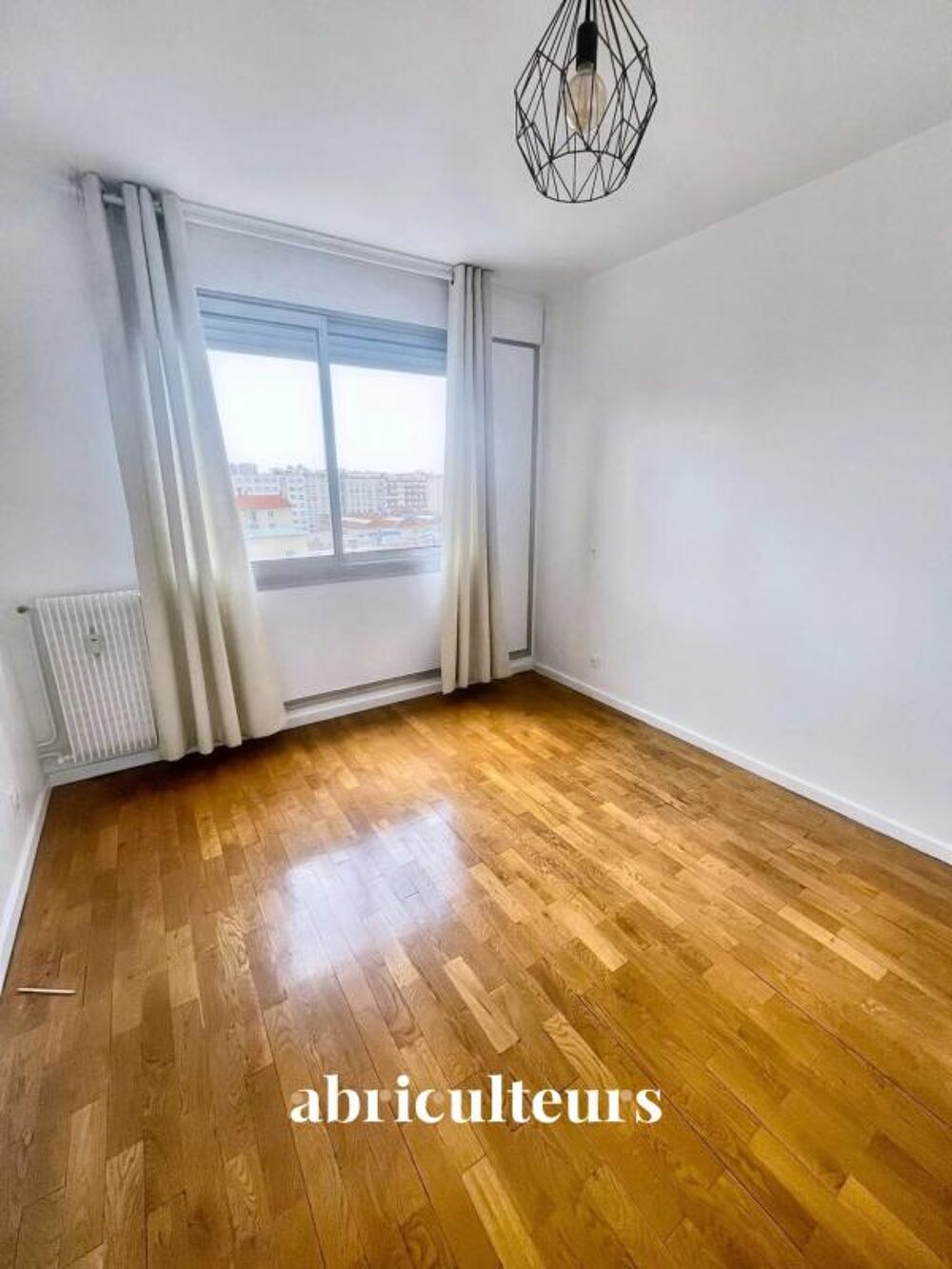 Location Appartement Grand 3 pièces non meublé proche de Gratte Ciel Villeurbanne