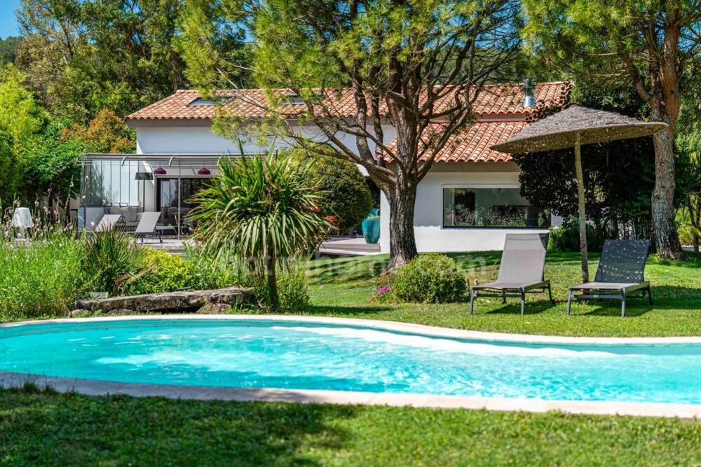 Vente Maison Maison à vendre 7 pièces CABRIES (13) sans vis-à-vis, proche Aix-en-Provence Cabries