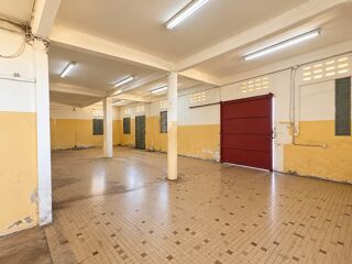 Vente Immeuble INVESTISSEURS – IMMEUBLE À FORT POTENTIEL AVEC LOCAL COMMERCIAL ET LOGEMENTS Cayenne