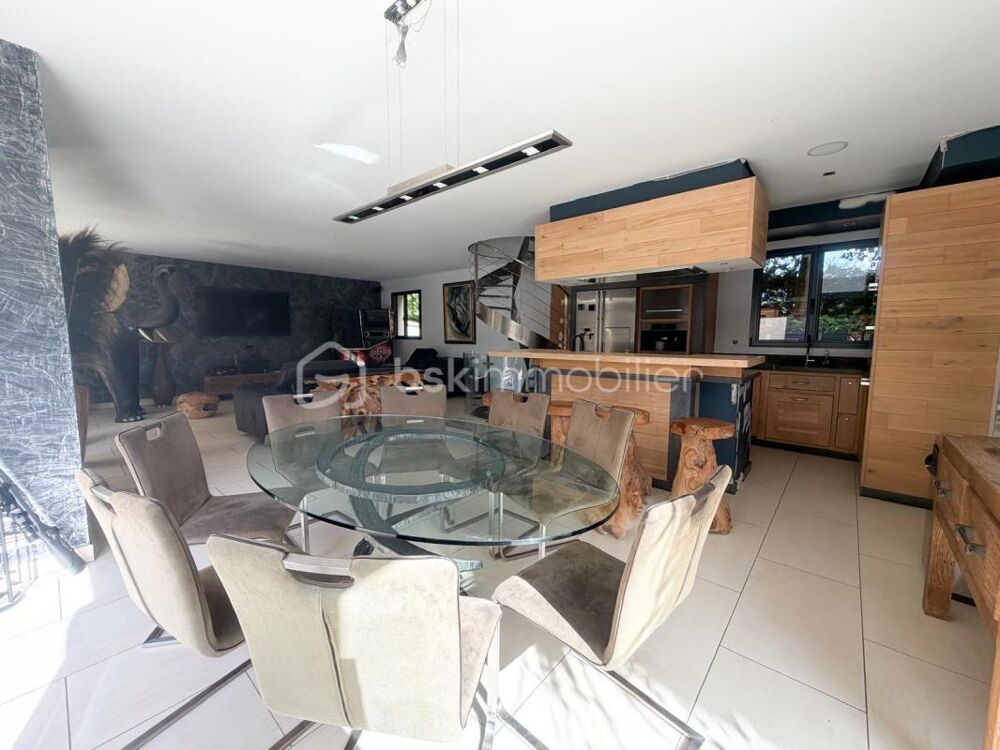 à vendre  Propriété/château Marcoussis (91460)