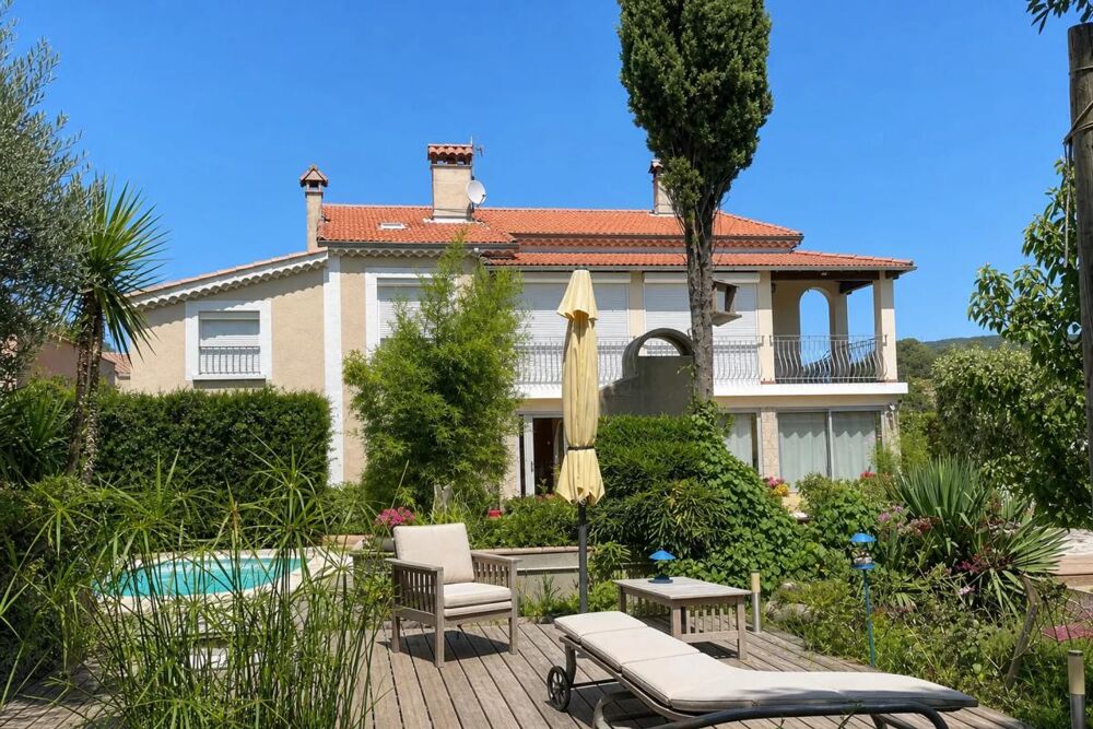 Maison 8 pièces avec piscine à Savasse