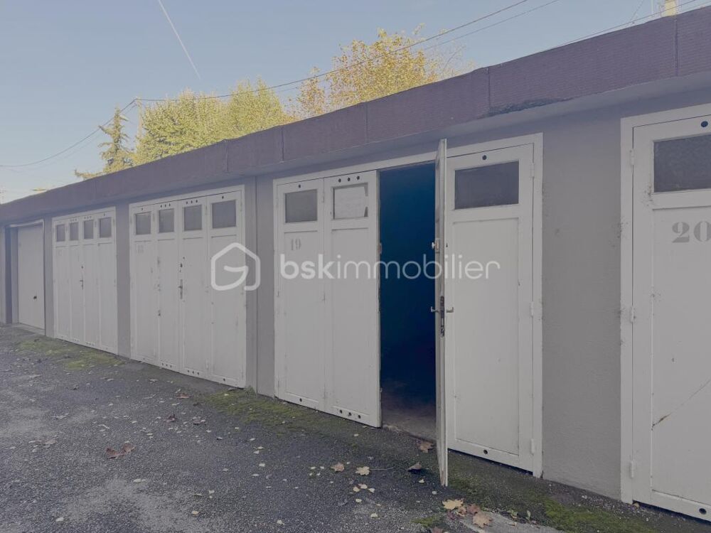 Vente Parking/Garage À Vendre : Garage - Annecy Rue des Alpins Annecy
