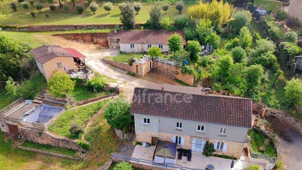 Vente Maison Ensemble immobilier 185m², 3 habitations indépendantes, grange, garage, love room, bonne rentabilité financière Sarlat la caneda