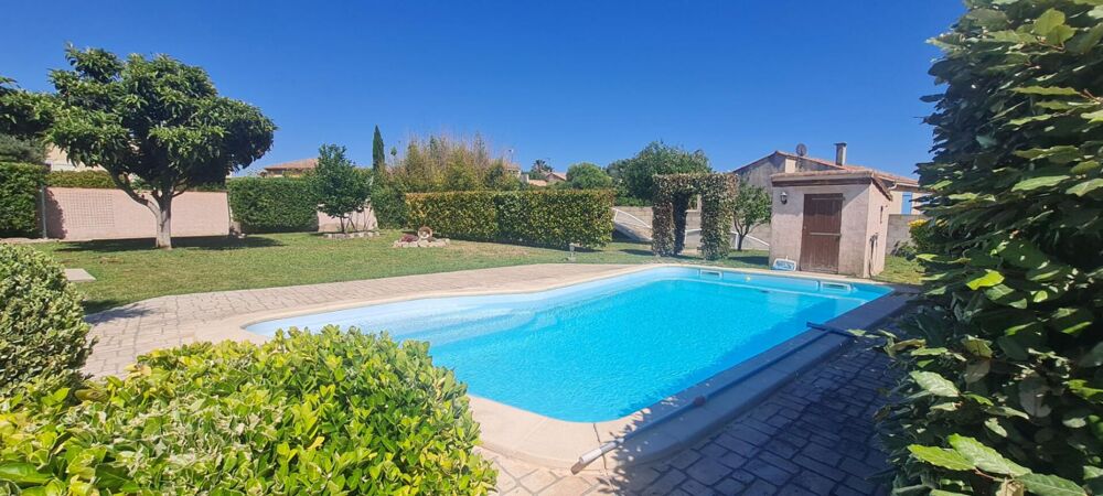 Belle villa de 160 m2 avec piscine/garage sur 1319 m2 de terrain
