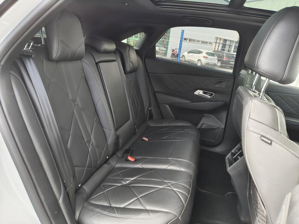 DS7 2.0 BLUEHDI 180ch EAT8 RIVOLI 2018 occasion 14160 Dives Sur Mer