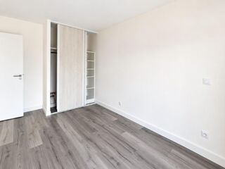  Appartement à louer 2 pièces 38 m²