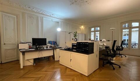   Miromesnil, bureaux de 345 m² 