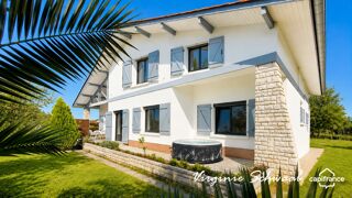  Maison à vendre 12 pièces 261 m²