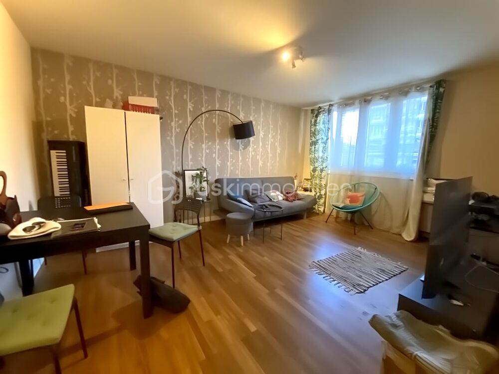 Appartement à GRENOBLE de type T2 en rez de chaussée