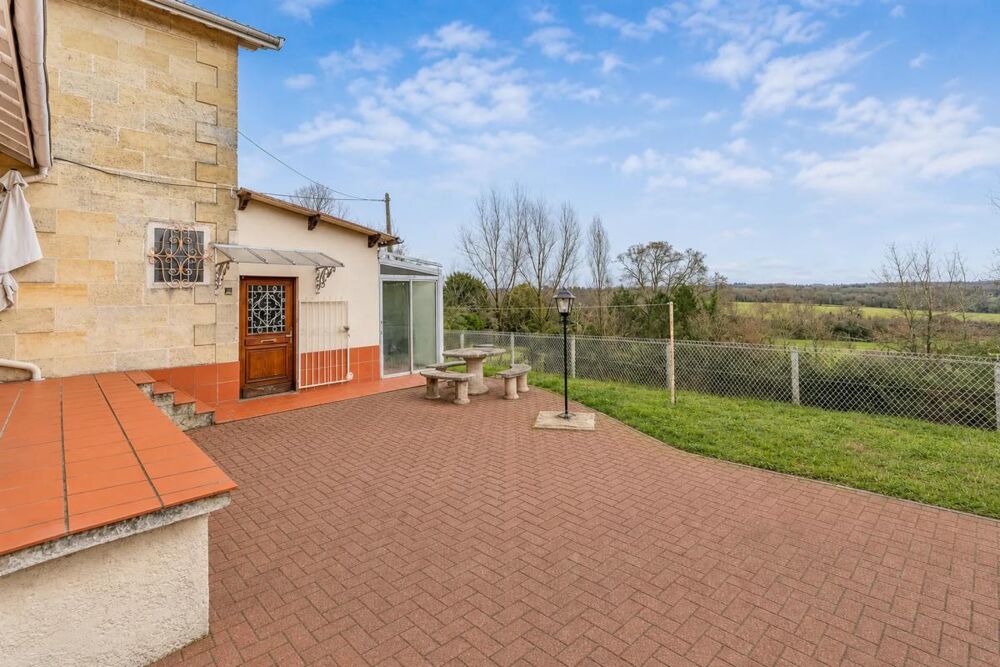 Maison à rénover de 4 pièces - 100 m² à Salleboeuf