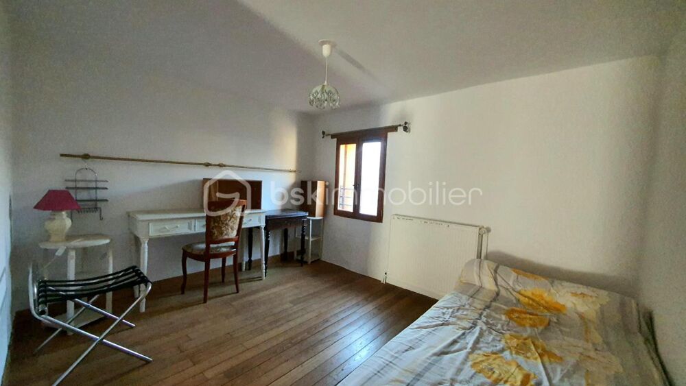 MAISON EN PIERRE  5 CHAMBRES  GARAGE  TERRASSE  TERRAIN NON ATTENANT