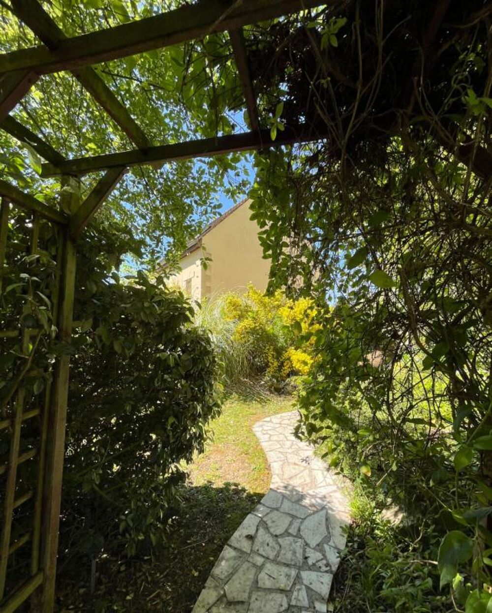 Vente Maison Maison au porte de COMPIEGNE : 7 pièce(s) 148 m2 + Jardin et garage Armancourt