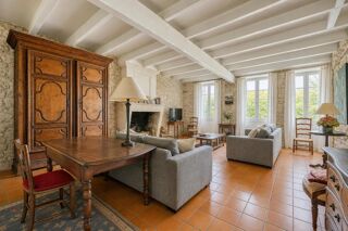  Maison à vendre 10 pièces 323 m²