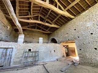  Remise / Grange � vendre 1 pi�ce 150 m�