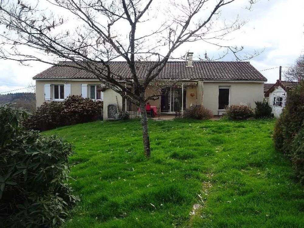 SECTEUR AMBAZAC VASTE MAISON DE 122 M² SUR SOUS-SOL SEMI ENTERRE 4 CHAMBRES SUR UN TERRAIN DE 2900 M²