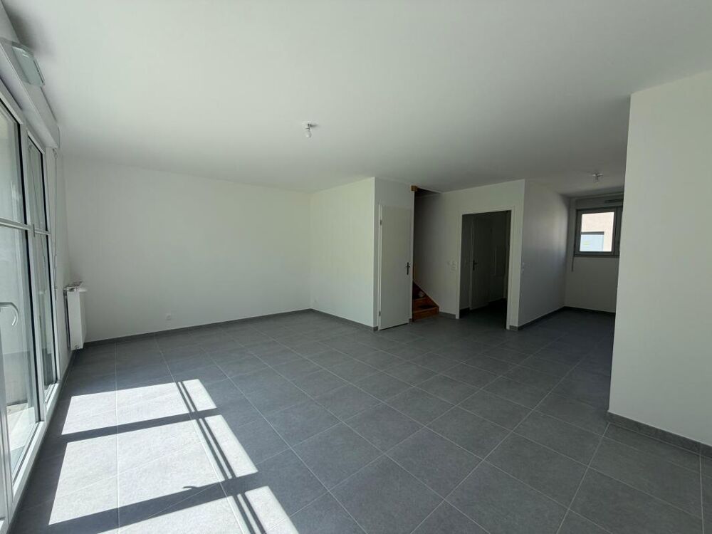 Vente Appartement LIVRÉ MAISON 5/6 PIÈCES DANS UNE BELLE RÉSIDENCE INTIMISTE PROCHE DES BORDS DE MARNE Chennevieres sur marne