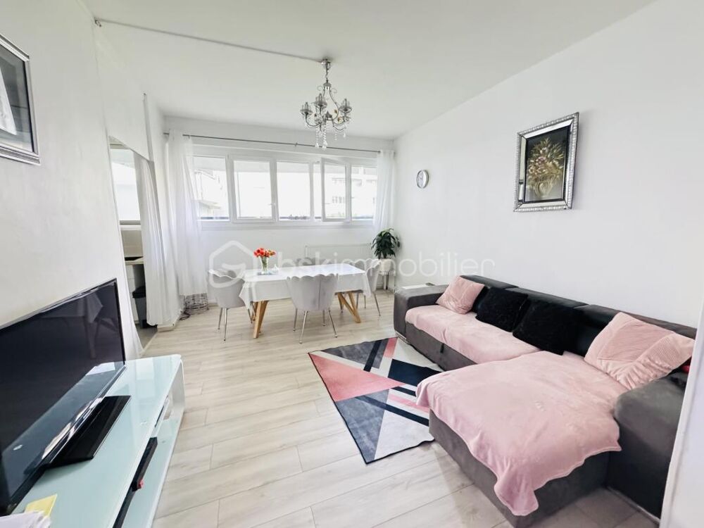 Bel appartement de 4 chambres à deux pas de Tassin