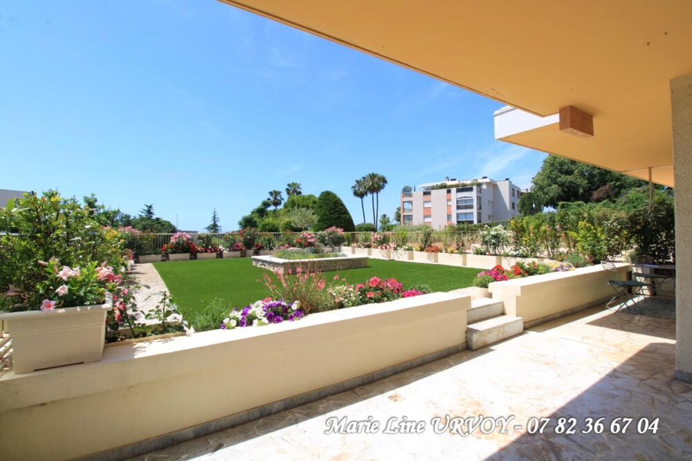 Vente Appartement Appart T4 avec jardins privés, dans résidence de standing sécurisée avec piscine et tennis Antibes