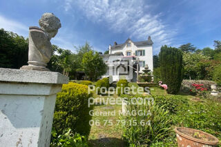 Propriété/château à vendre 11 pièces 240 m²