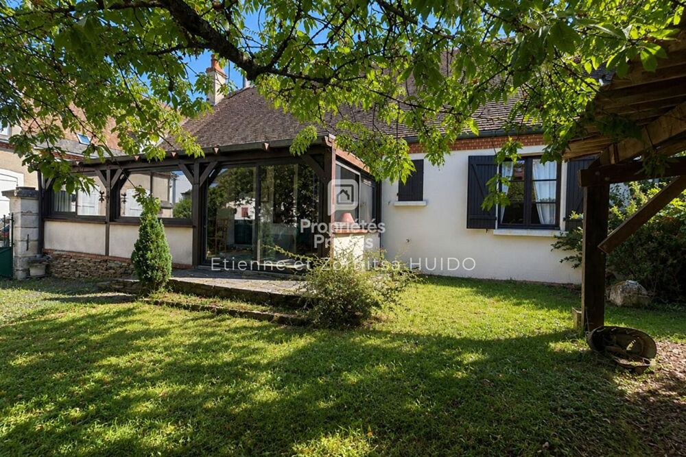 Maison Vatan 7 pièce(s) 181 m2