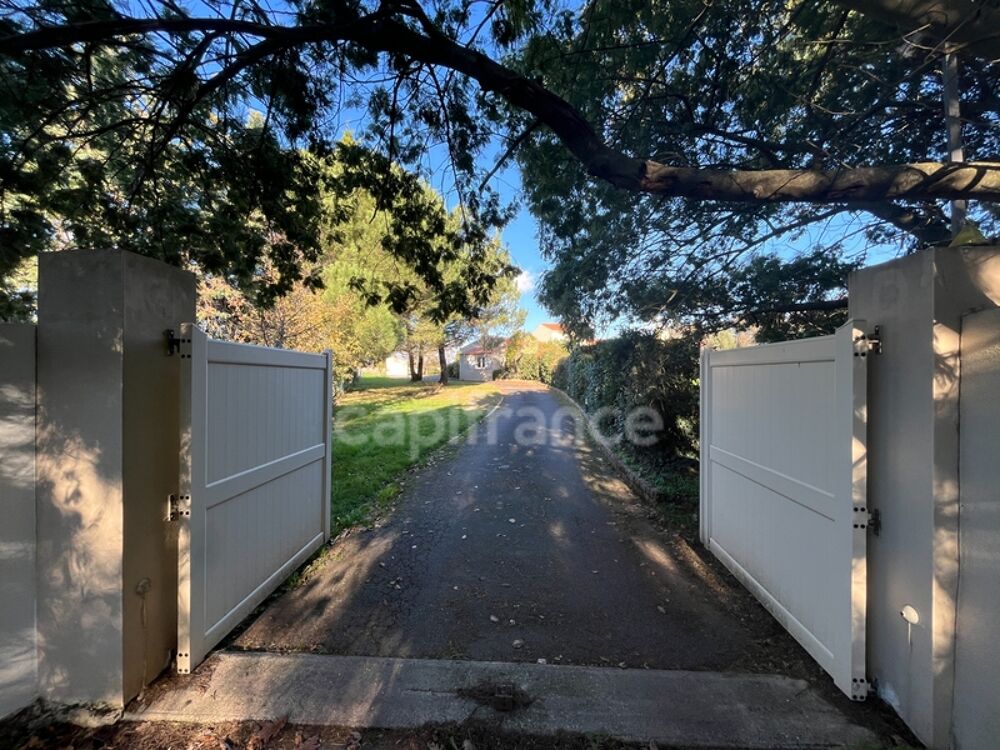  vendre  Proprit/chteau Les Sables-d'Olonne (85100)