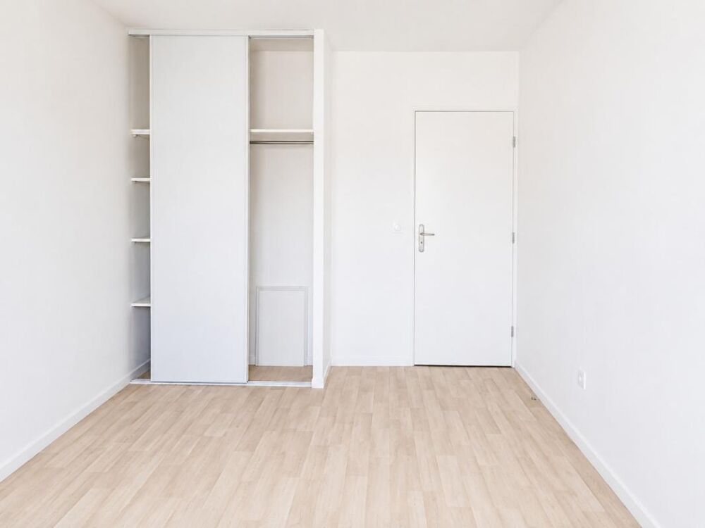 Location Appartement T2 avec balcon et parking à CORBEIL ESSONNES Corbeil essonnes