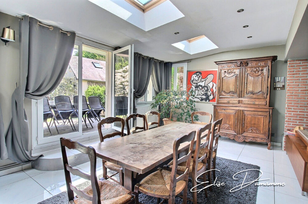 Vente Maison Laissez-vous surprendre: Grande maison 5 chambres, piscine intérieure, salle de billard, jardin, garage double Saint jouin bruneval