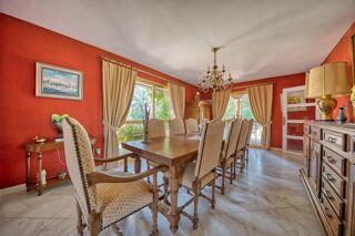  Propriété/château à vendre 8 pièces 233 m²