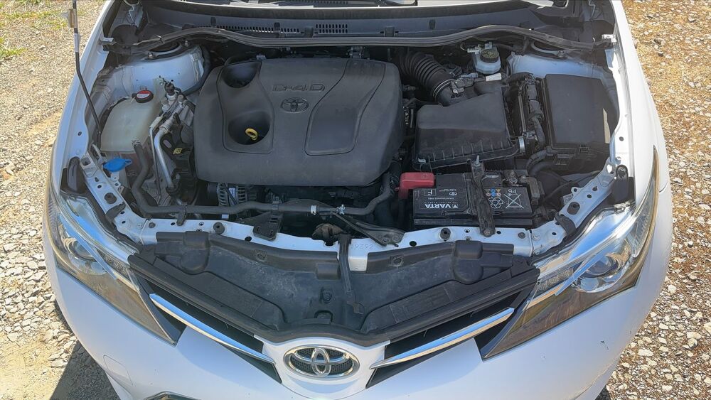 Auris 1.4 D-4D 90 Business 2015 occasion 35420 Louvigne Du Desert